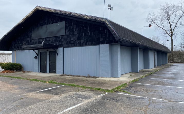 Pictures of Hospitality, Mixed Use, Office, Retail, Special Purpose property located at 6011 N Dixie Dr, Dayton, OH 45414 for sales - image #1
