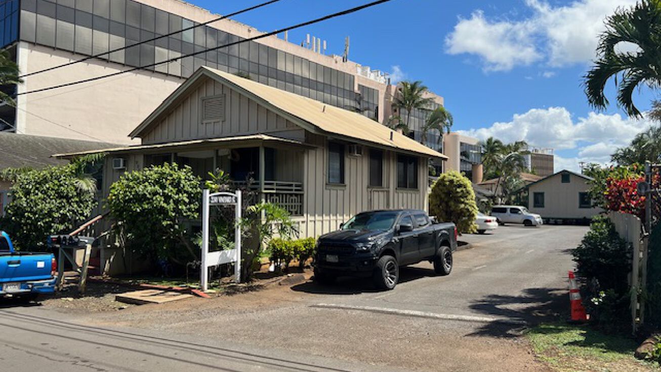 2241 W Vineyard St, Wailuku, HI 96793