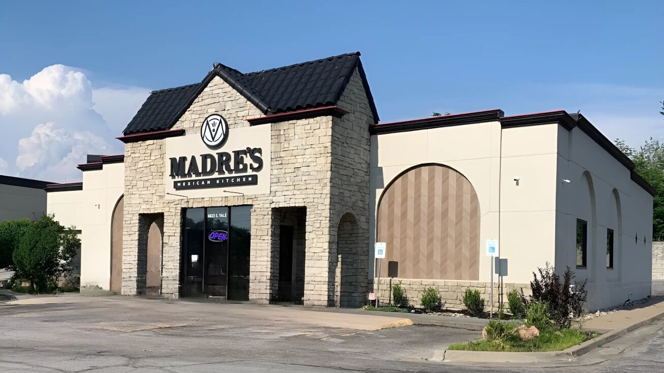 6823 S Yale Ave, Tulsa, OK 74136