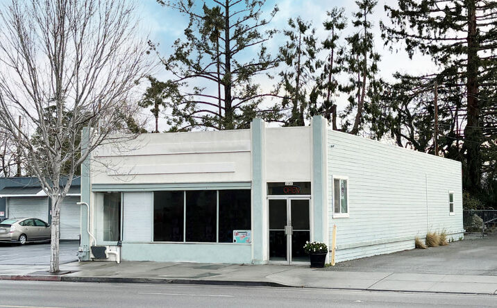 Pictures of Retail property located at 2082 S Winchester Blvd, Campbell, CA 95008 for sales - image #1