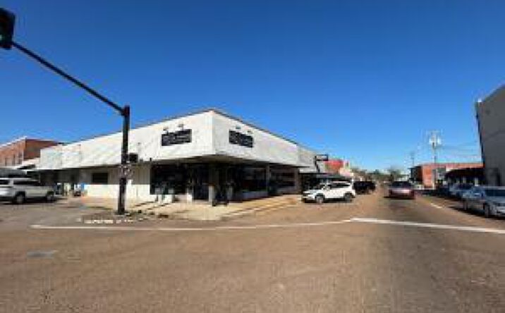 Pictures of Special Purpose property located at 422 Beacon Street, Philadelphia, MS 39350 for sales - image #1