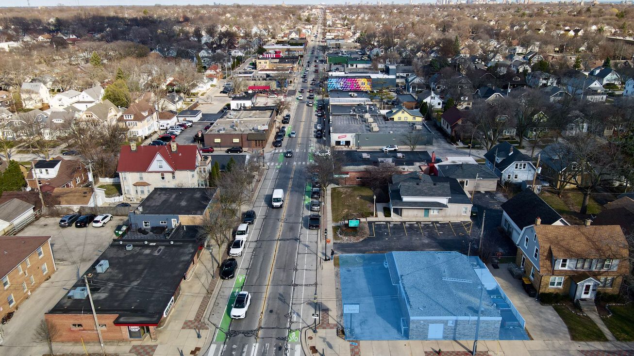 7027 W North Ave, Wauwatosa, WI 53213