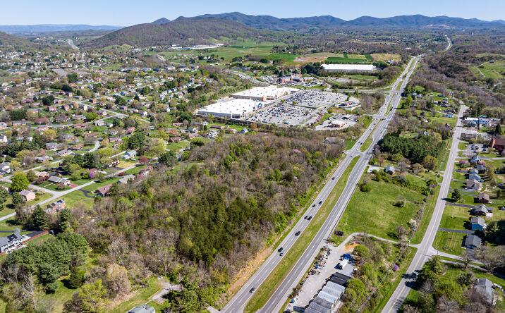 Pictures of Land property located at 4618 Huntridge Rd, Roanoke, VA 24012 for sales - image #1