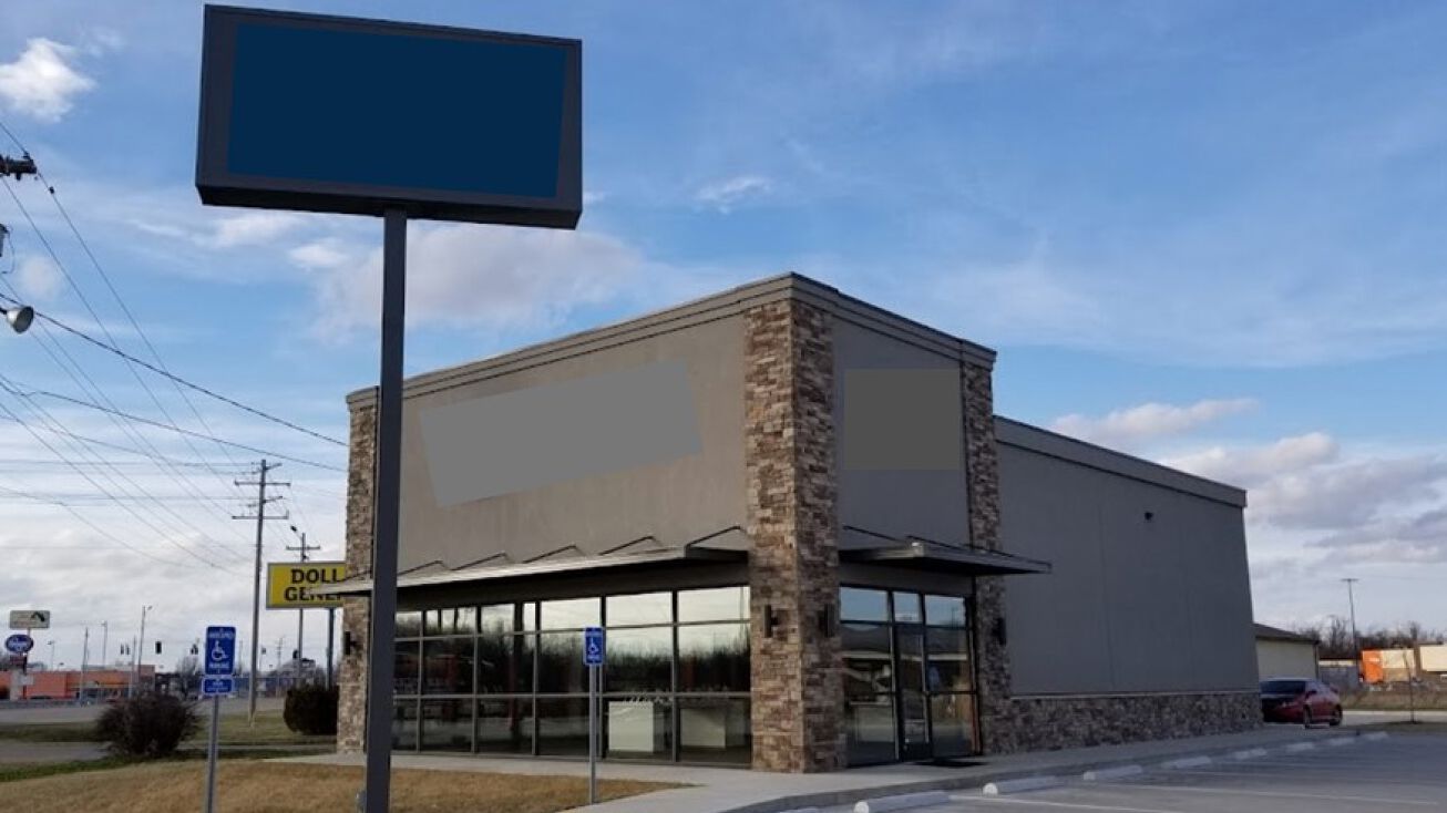 Pictures of Retail property located at 3320 Irvin Cobb Dr, Paducah, KY 42003 for sales - image #1