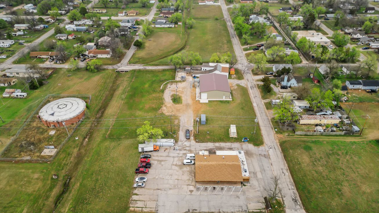 606 W Willow Rd, Enid, OK 73701