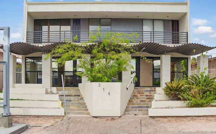 Pictures of Multifamily property located at 214 S Maryland Pkwy, Las Vegas, NV 89101 for sales - image #1