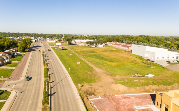 Pictures of Land property located at 5220 E Arrowhead Pkwy, Sioux Falls, SD 57110 for sales - image #1