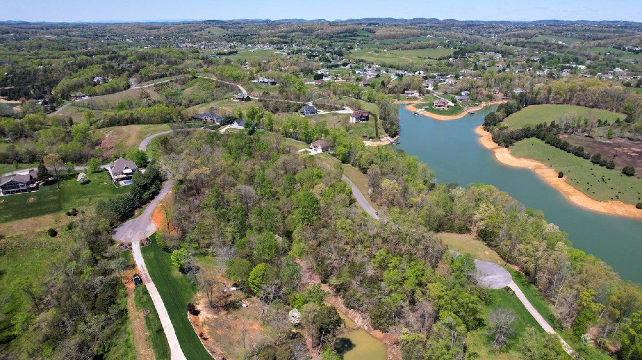 Lot 13 Lakebend Lane, Dandridge, TN 37725