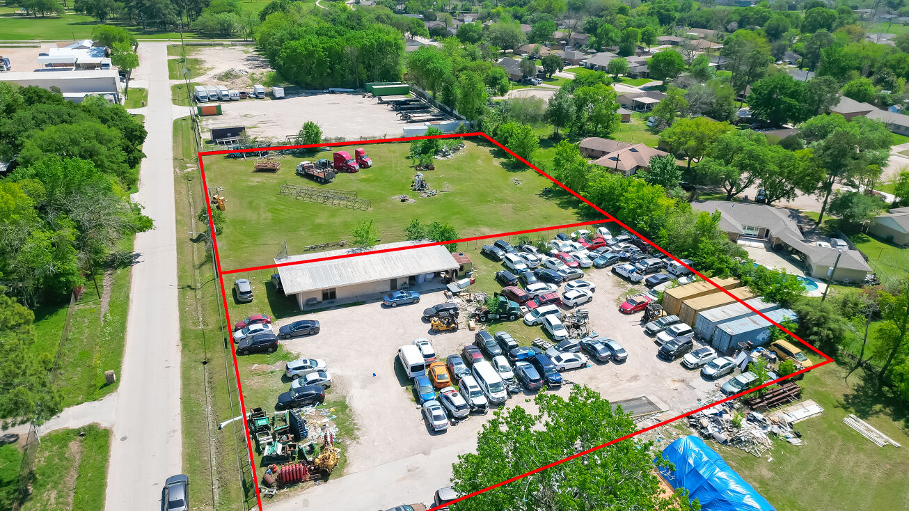 5217 Lotus St, Houston, TX 77045