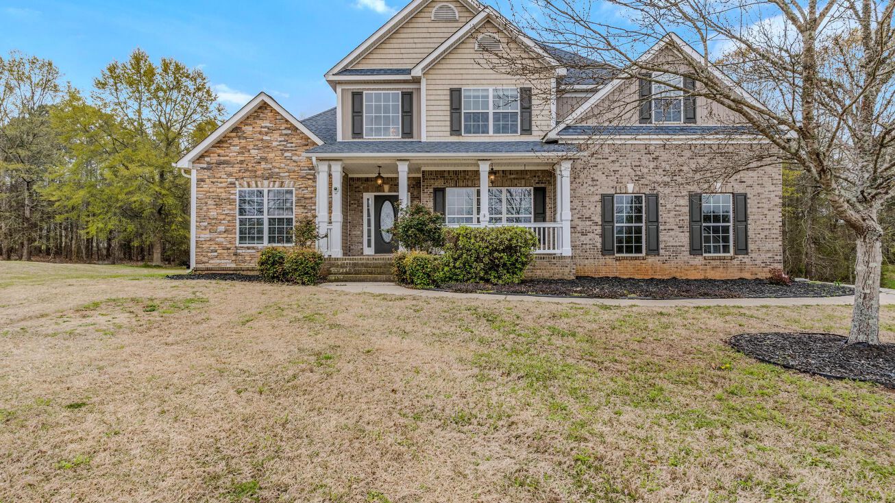 120 Waters Edge Ln, Jackson, GA 30233