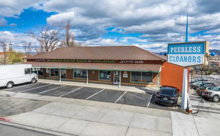 Pictures of Retail property located at 698 Forest St, Reno, NV 89509 for sales - image #1