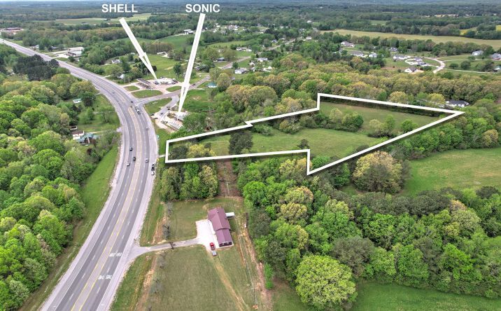 Pictures of Mixed Use property located at 9142 Lawrenceburg Hwy, Mount Pleasant, TN 38474 for sales - image #1