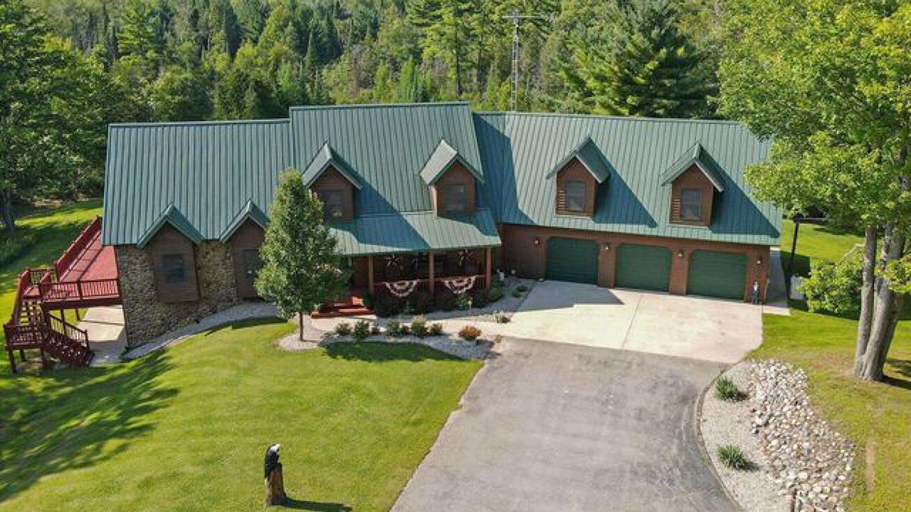 7440 Miller Rd, Whittemore, MI 48770