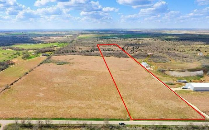 Pictures of Land property located at 1119 Co Rd 301, Elgin, TX 78621 for sales - image #1