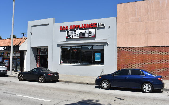 Pictures of Retail property located at 6904 Atlantic Ave, Bell, CA 90201 for sales - image #1