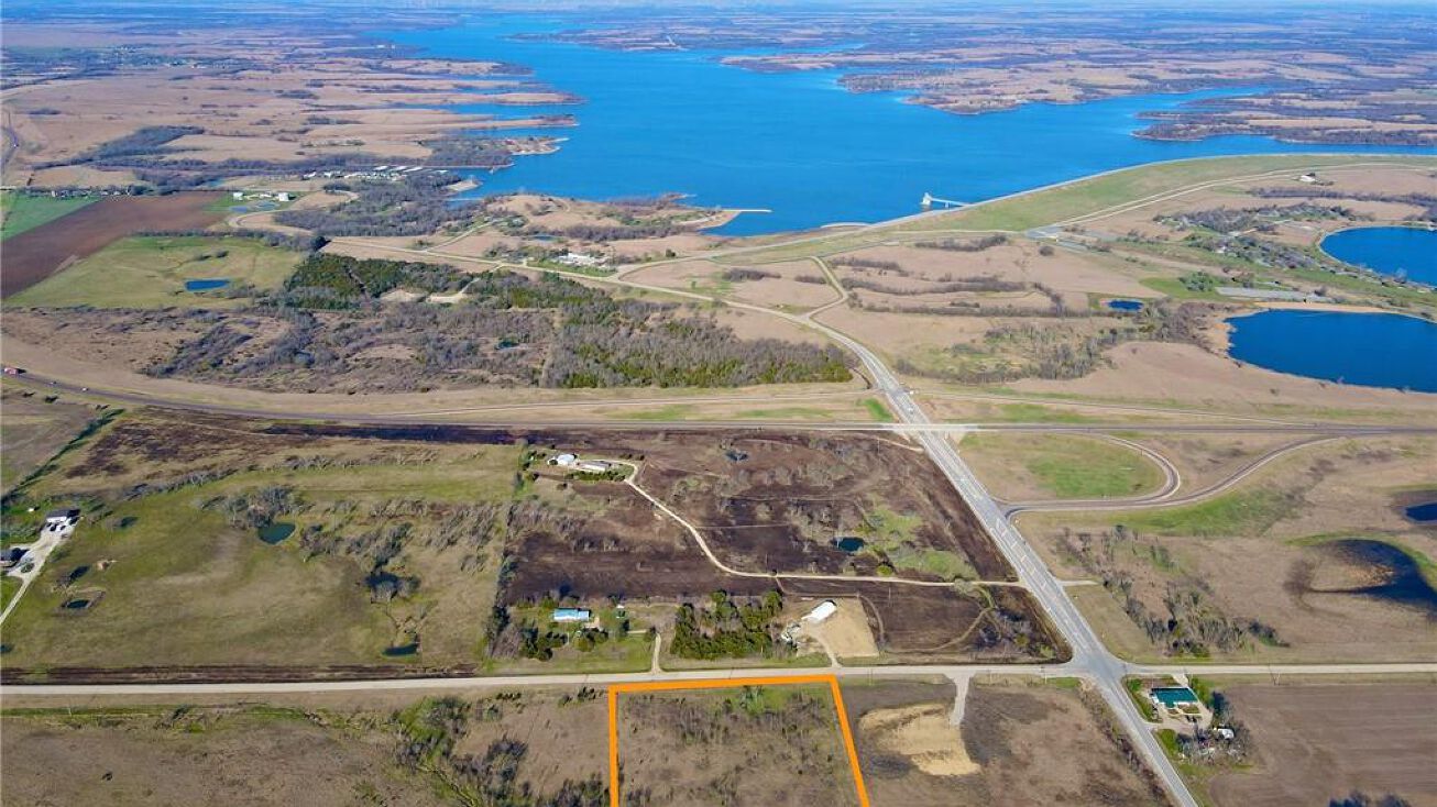 00 E KS 31 Highway, Melvern, KS 66523