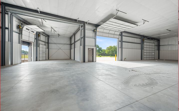 Pictures of Industrial property located at 2611 W MacArthur Rd, Wichita, KS 67217 for sales - image #1