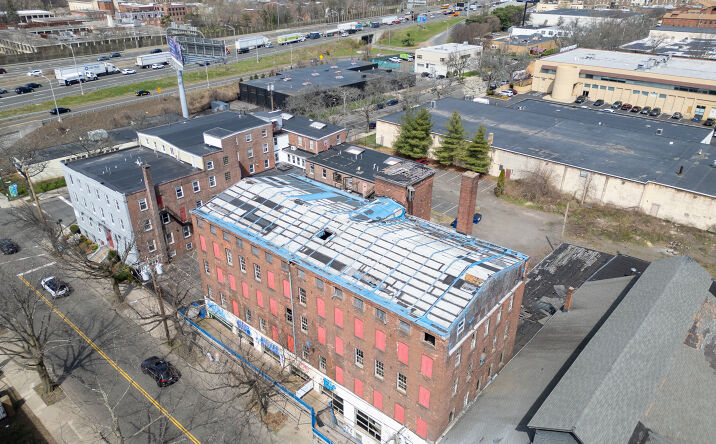 Pictures of Mixed Use, Multifamily property located at 433 Chapel St, New Haven, CT 06511 for sales - image #1