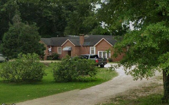 Pictures of Retail property located at 2486 S Columbia St, Bogalusa, LA 70427 for sales - image #1