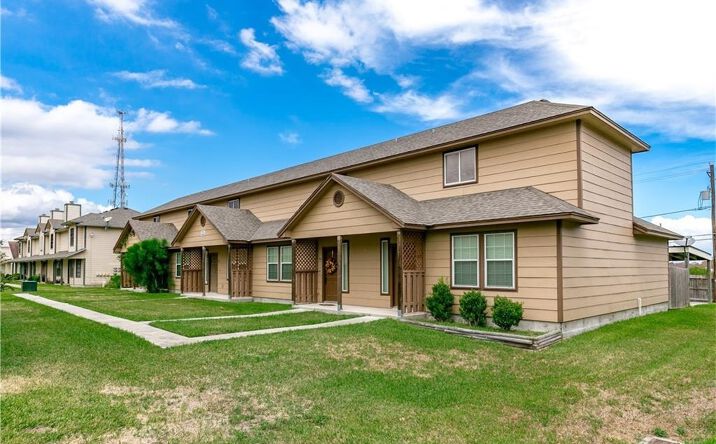 Pictures of Multifamily property located at 7252 Mansions Dr, Corpus Christi, TX 78414 for sales - image #1