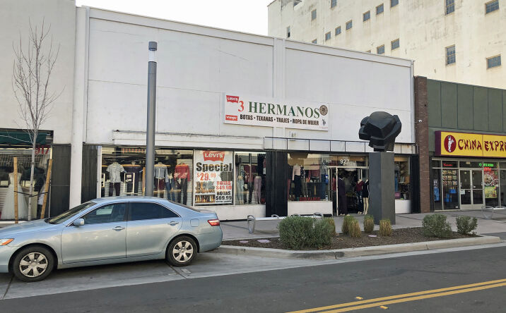 Pictures of Retail property located at 921 Fulton St, Fresno, CA 93721 for sales - image #1