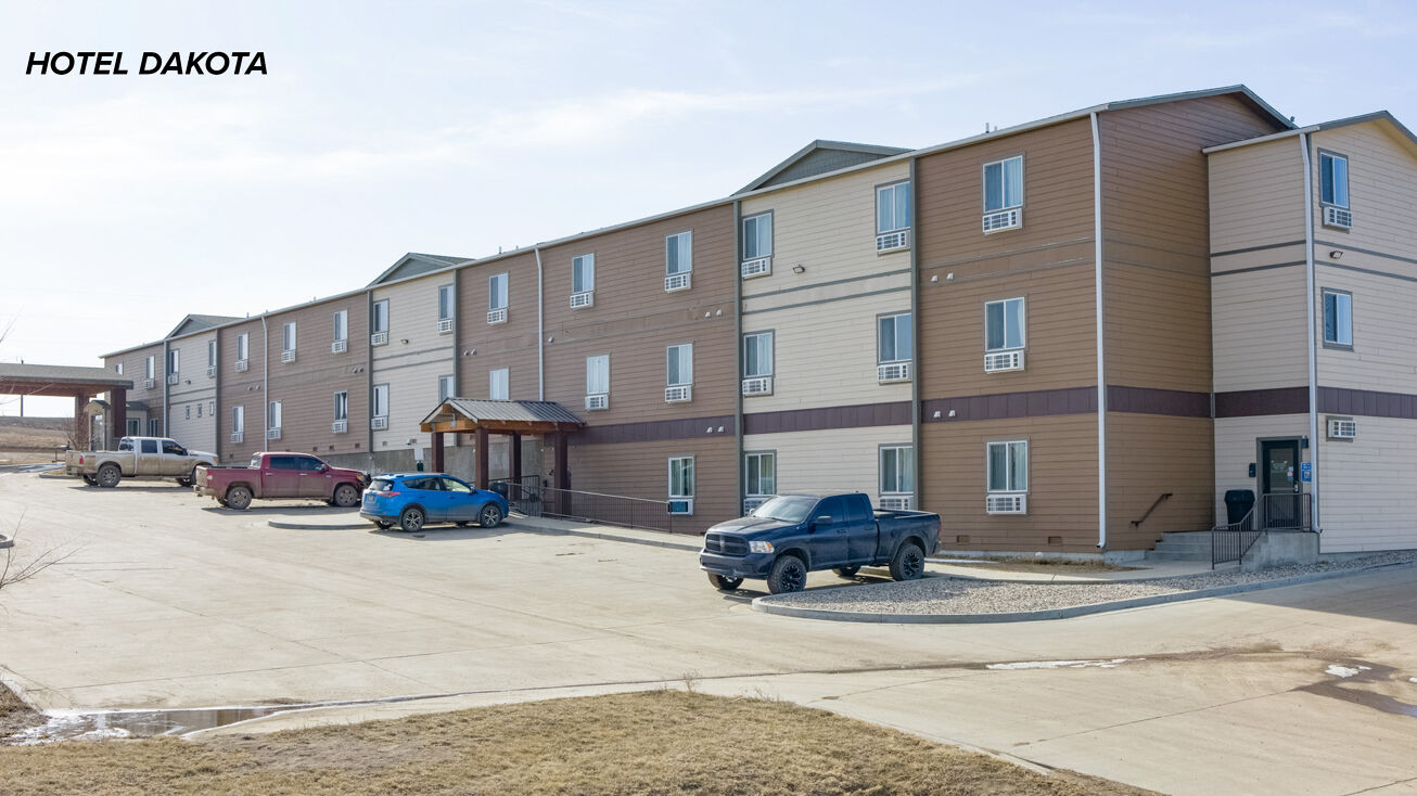 637 Bernie St, Killdeer, ND 58640