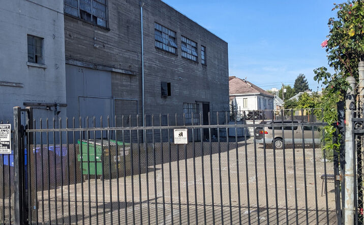 Pictures of Industrial, Mixed Use, Multifamily, Retail property located at 1431 10th Ave, Oakland, CA 94606 for sales - image #1