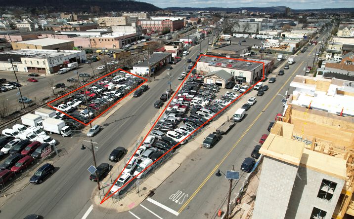 Pictures of Retail property located at 290 Pennsylvania Ave, Paterson, NJ 07503 for sales - image #1