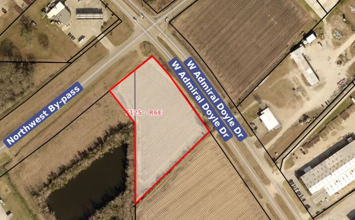 Pictures of Land property located at TBD W Admiral Doyle, New Iberia, LA 70560 for sales - image #1