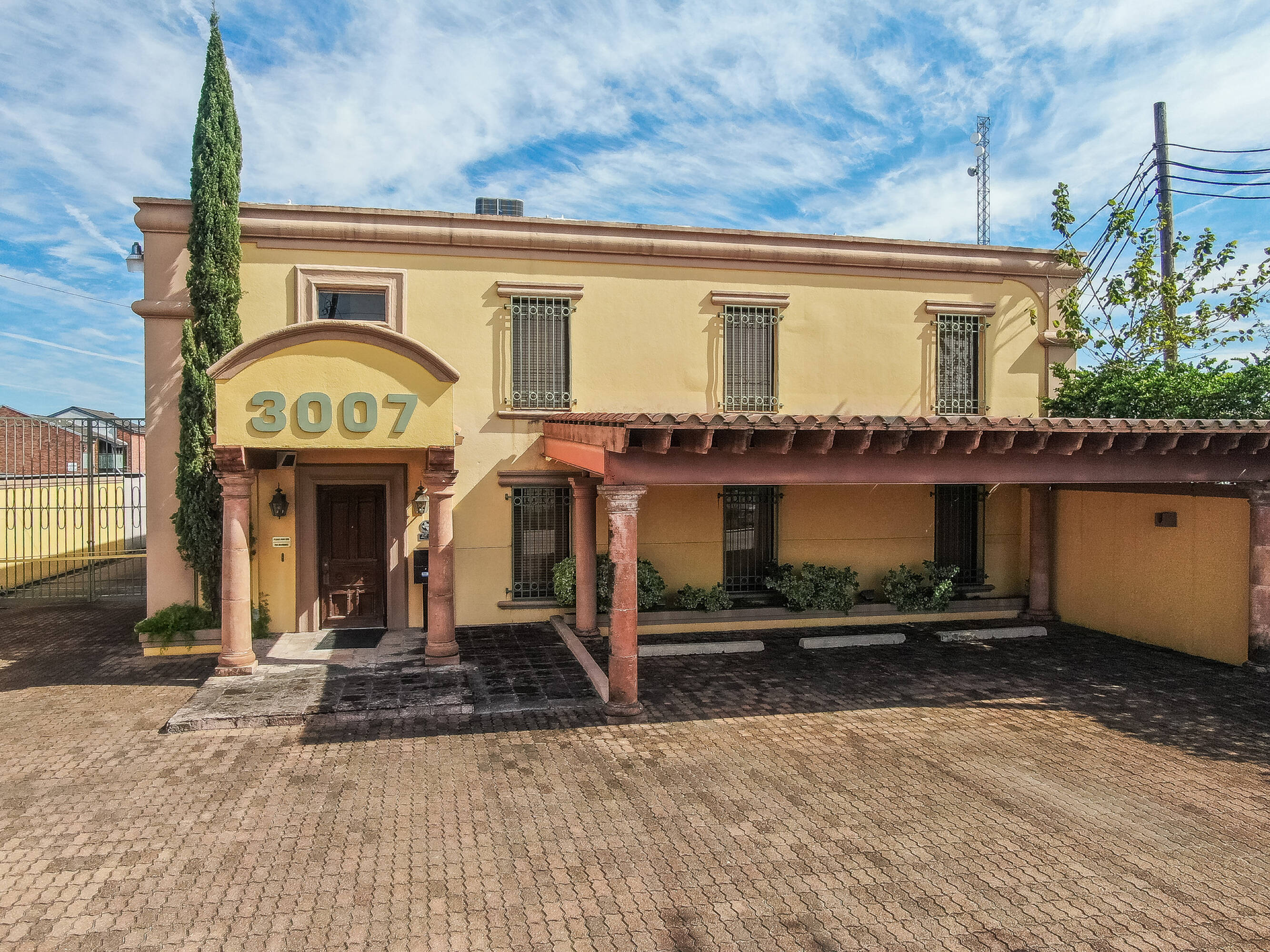 3007 Crossview Drive