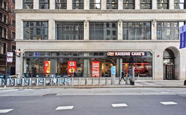 Pictures of Retail property located at 2 N Michigan Ave, Chicago, IL 60602 for sales - image #1