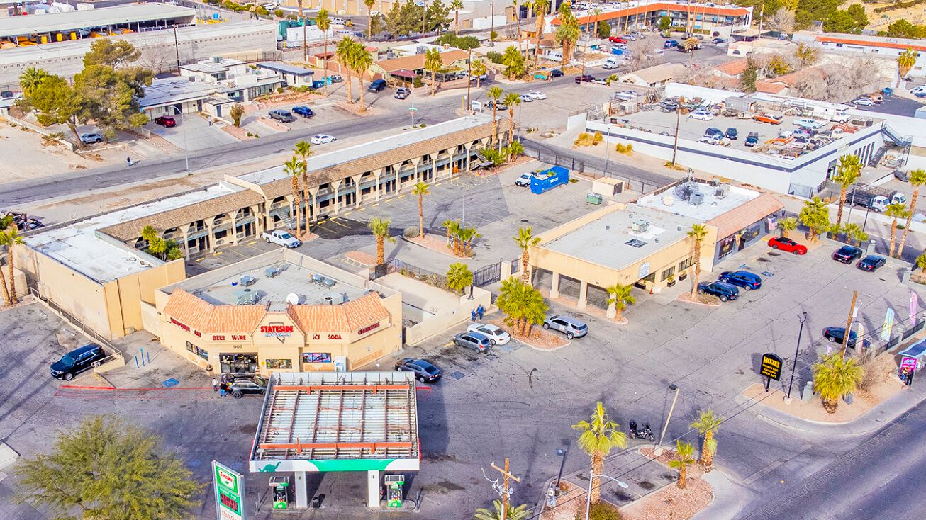 Pictures of Mixed Use, Multifamily, Retail property located at 905 Las Vegas Blvd N, Las Vegas, NV 89101 for sales - image #1