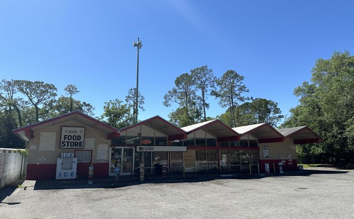 Pictures of Retail property located at 1631 NE 16th Ave, Gainesville, FL 32601 for sales - image #1