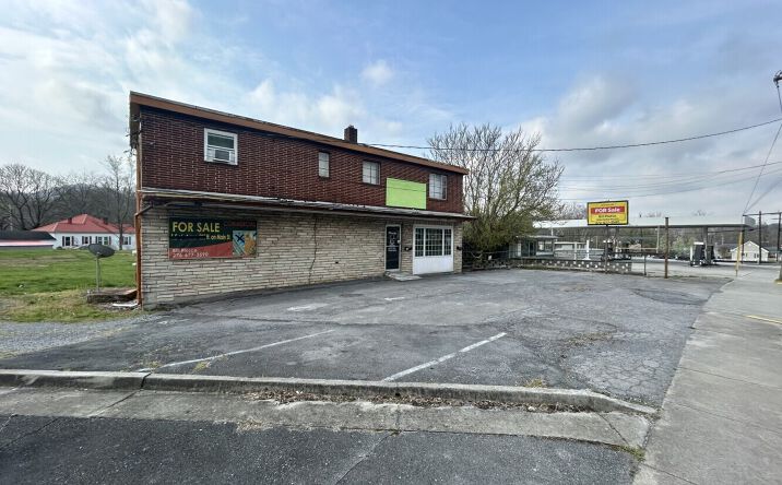 Pictures of Retail, Mixed Use, Land property located at 718 N Main St, Marion, VA 24354 for sales - image #1