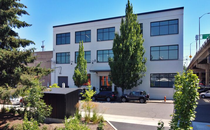 Pictures of Office property located at 307 SE Hawthorne Boulevard, Portland, OR 97214 for sales - image #1