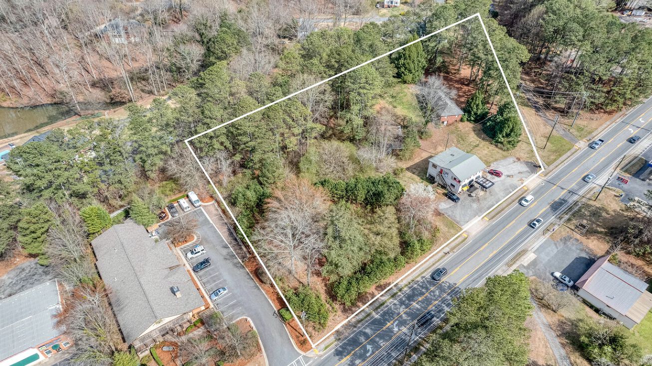 3808 Due W Rd, Marietta, GA 30064