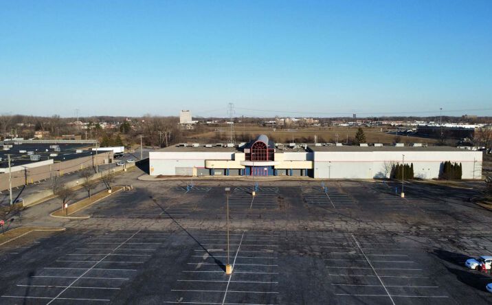 Pictures of Retail property located at 22265 Eureka Rd, Taylor, MI 48180 for sales - image #1