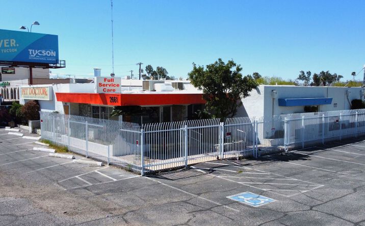 Pictures of Retail property located at 2661 N 1st Ave, Tucson, AZ 85719 for comps - image #1