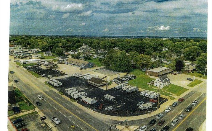 Pictures of Retail property located at 1209 S Belt Highway, St Joseph, MO 64507 for sales - image #1