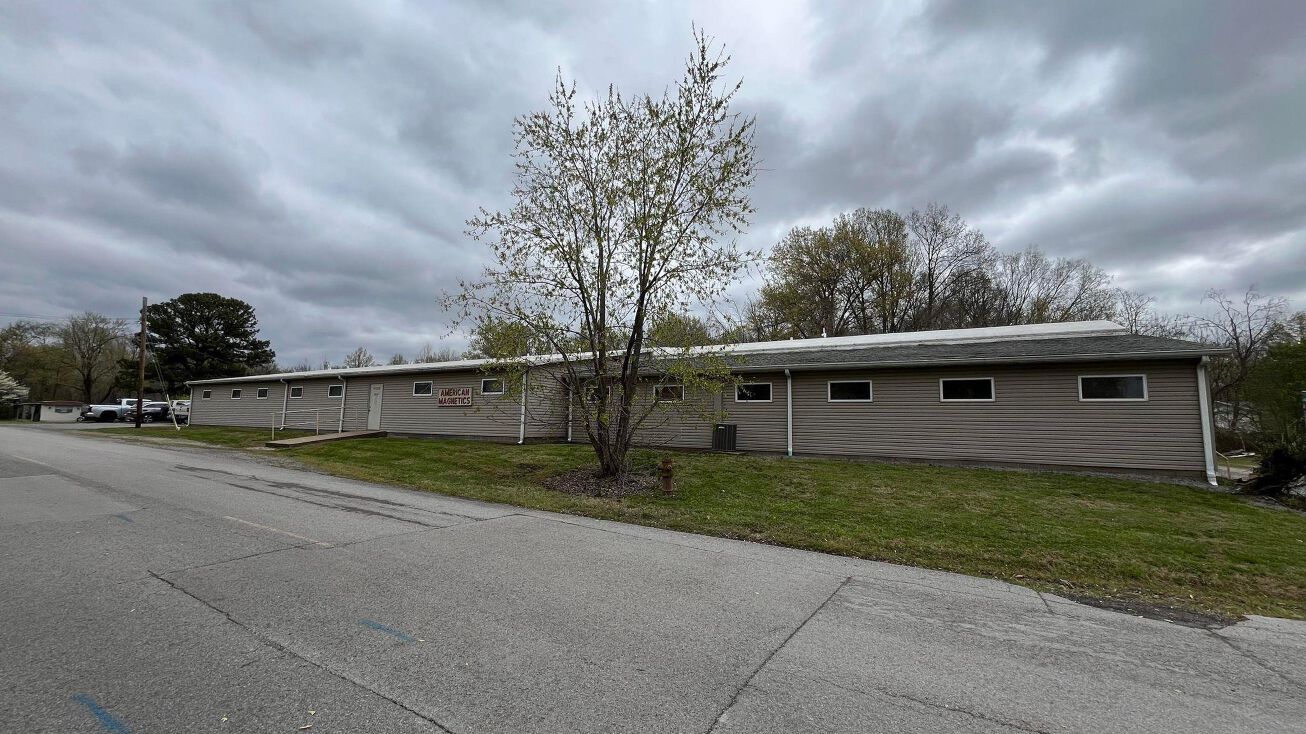 512 S JACKSON Street, Carterville, IL 62918