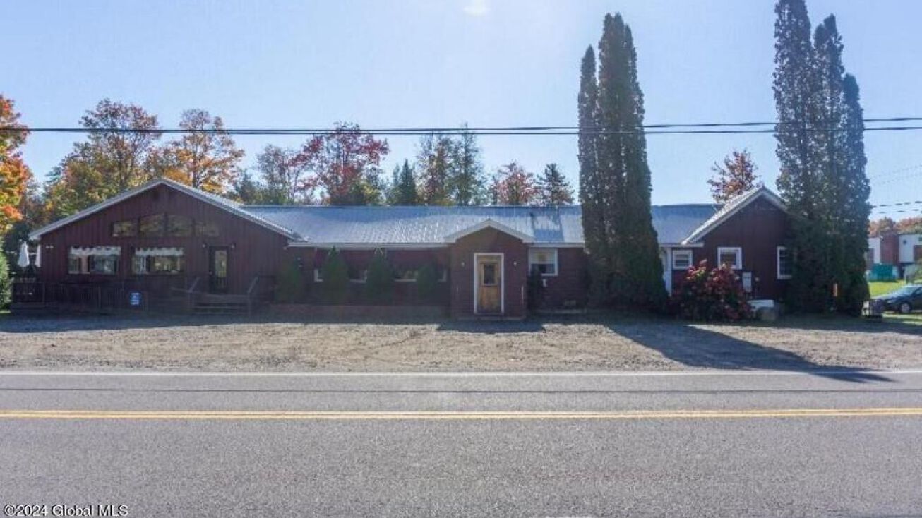 2401 St Hwy 10, Caroga, NY 12032