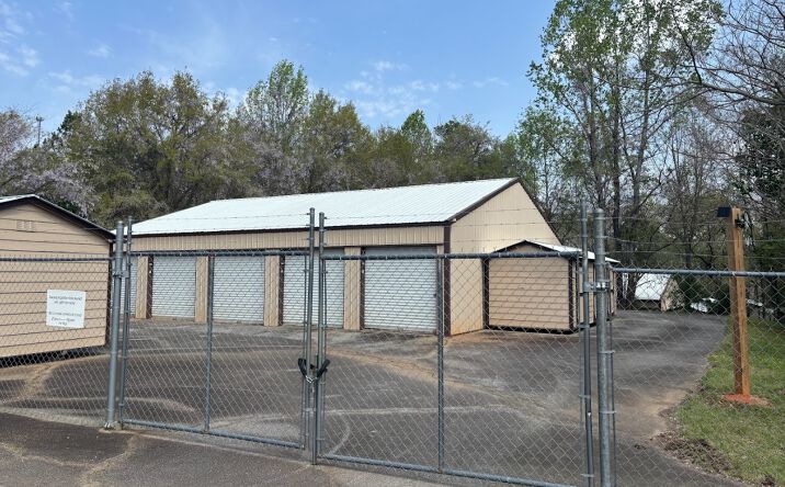 Pictures of Self Storage property located at 923 Anderson Dr, Liberty, SC 29657 for sales - image #1
