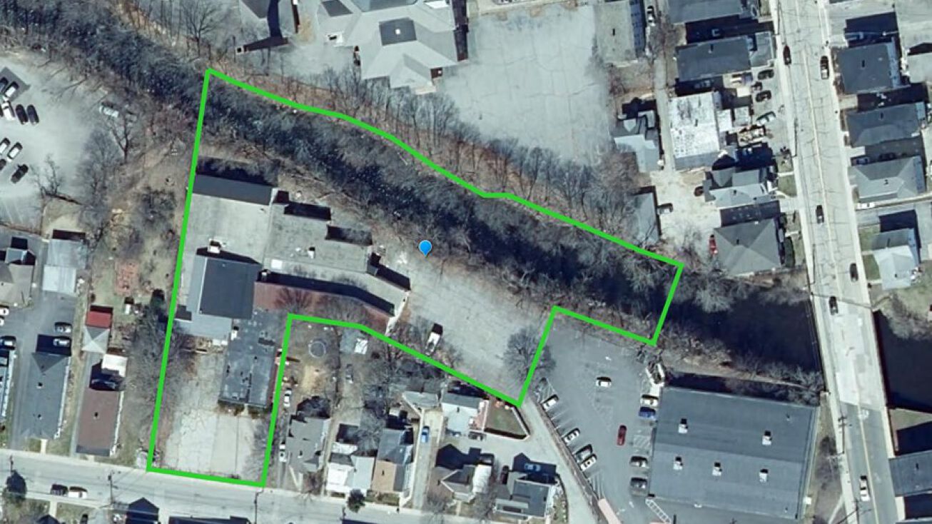 79 North St, Southbridge, MA 01550