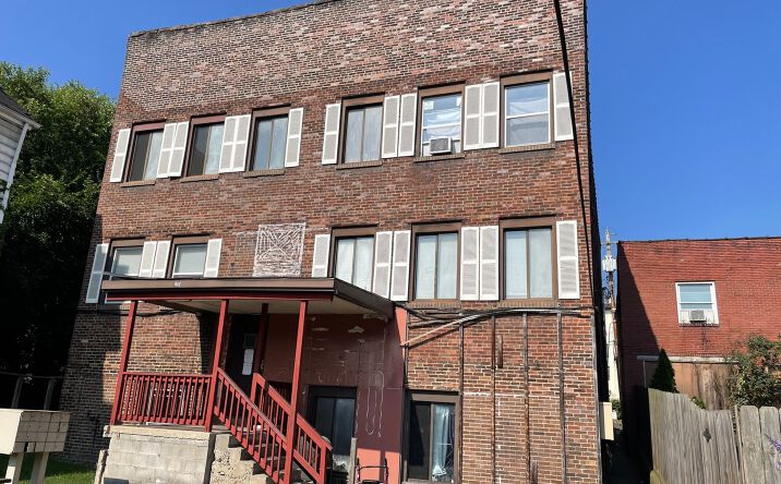 Pictures of Multifamily property located at 1115 6th Ave, Beaver Falls, PA 15010 for comps - image #1