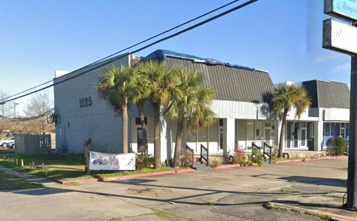Pictures of Retail property located at 1525 Lapalco Boulevard, Stes 1&2, Harvey, LA 70058 for sales - image #1