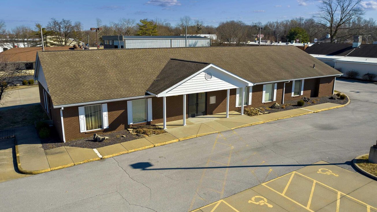 601 E MAIN Street, Carbondale, IL 62901