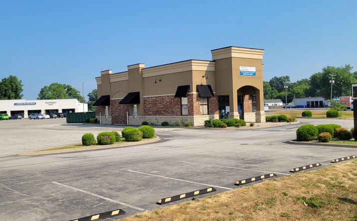 Pictures of Land, Mixed Use, Office, Retail property located at 1495 E 10th St, Jeffersonville, IN 47130 for sales - image #1