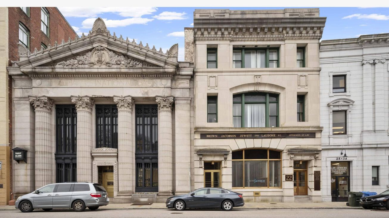 16 Courthouse Square, Norwich, CT 06360