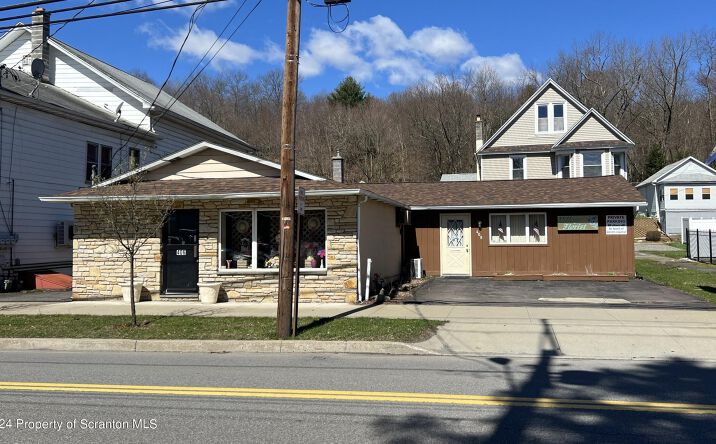 image of property at 406 MAIN ST Archbald PA 18403-1208