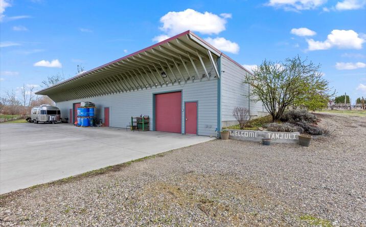 Pictures of Special Purpose property located at 209 N Bonair Rd, Zillah, WA 98953 for sales - image #1